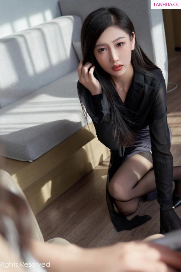   [XiuRen]高清写真图 2023.06.01 No.6839 沈青黛 丝袜美腿第13张图片